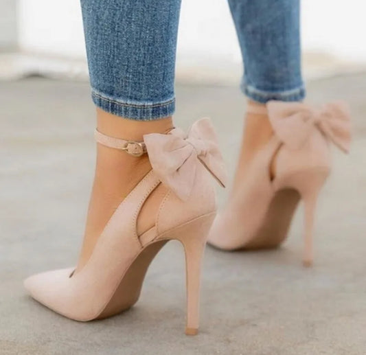 Elegant pointed toe