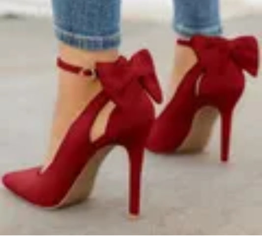 Elegant pointed toe
